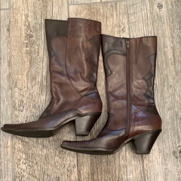 Shoes - Like New Leather Boots